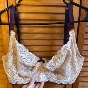 Beautiful Elle MacPherson 34G nude lace bra with purple trim